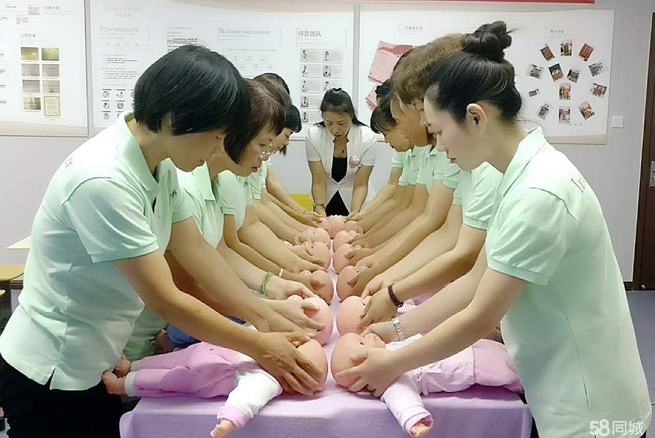 便民养老双兼顾这个社区新餐厅获居民点赞(图1)